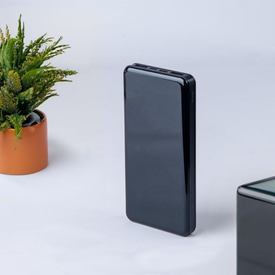 Универсальный аккумулятор OMG Sleek 10 (10000 мАч), черный, 14х6.8х1,5 см Универсальный аккумулятор OMG Sleek 10 (10000 мАч), черный, 14х6.8х1,5 см