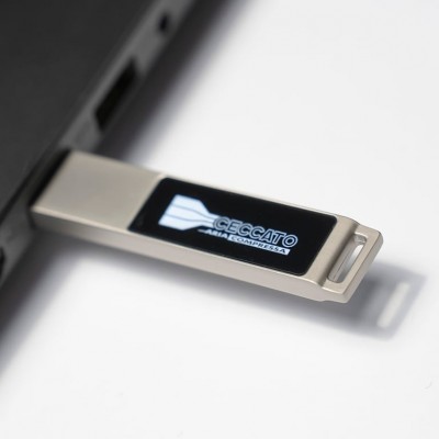 USB flash-карта LED с белой подсветкой (32Гб), серебристая, 6,6х1,2х0,45 см, металл USB flash-карта LED с белой подсветкой (32Гб), серебристая, 6,6х1,2х0,45 см, металл